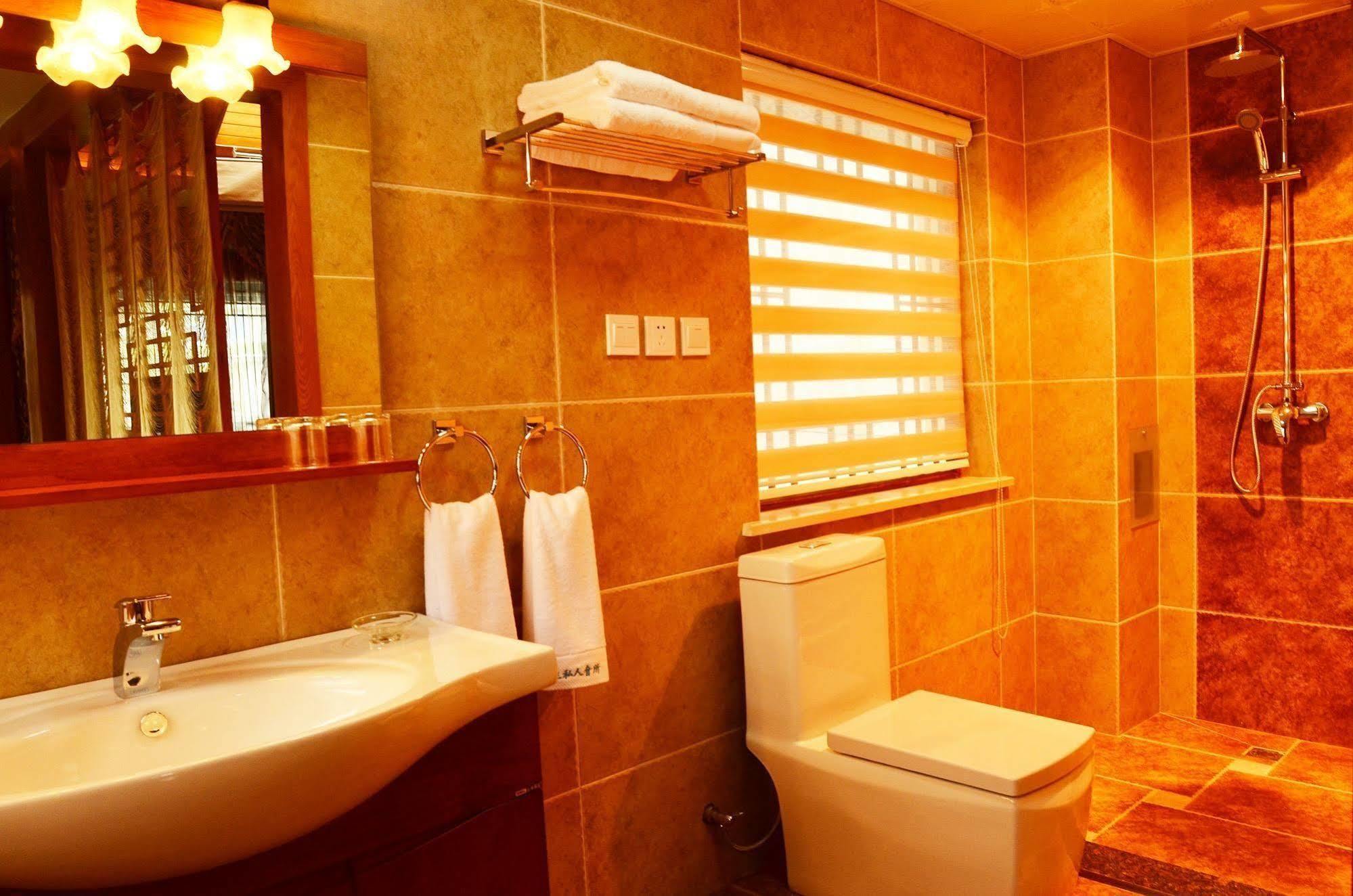 Lijiang Overseas Club Hotel ภายนอก รูปภาพ
